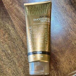 Brazilian Blowout Smoothing Serum
5️⃣7️⃣